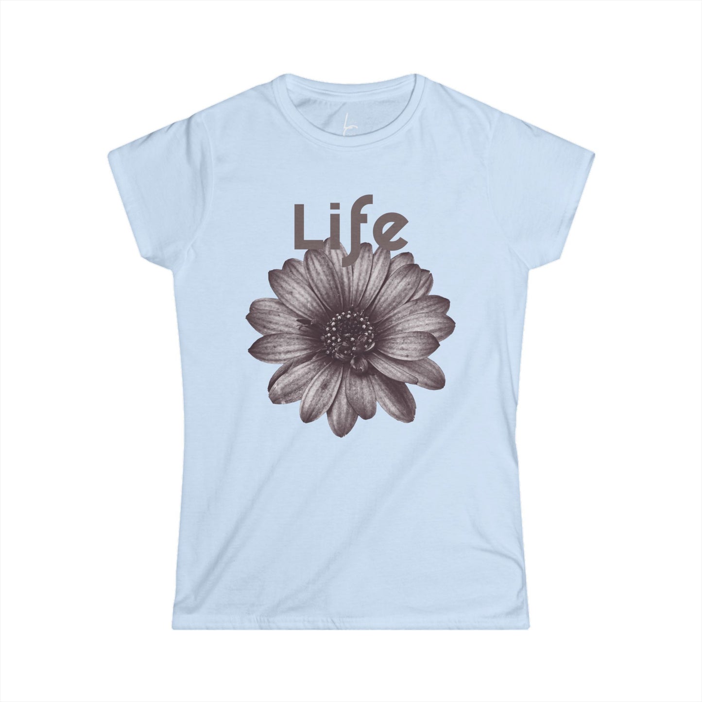 Comfort Fit Tee Garden Design Black and White Flower Cotton Tee Fitted T-shirt Soft Tee Woman's T-shirt